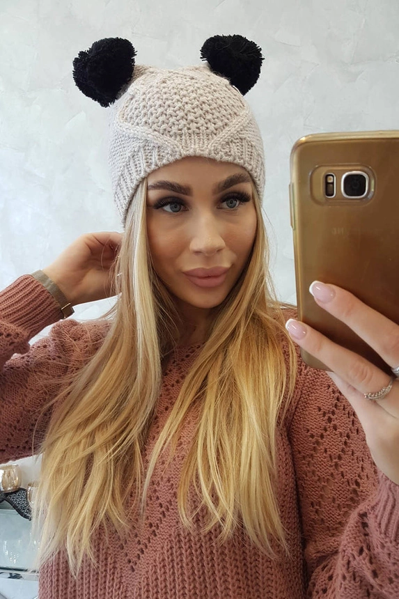 Vilnonė kepurė 2 pomponai K291 beige