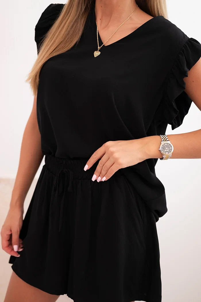 Damenensemble aus Viskose, Bluse mit Rüschen und kurzen Shorts schwarz