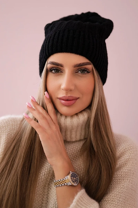 Čapica s fleece Anna K238 čierna