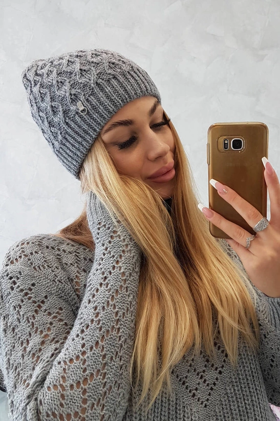 Čapica s fleece Roma K224 tmavošedý