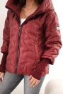 Women's quilted jacket with hood and pockets burgundy