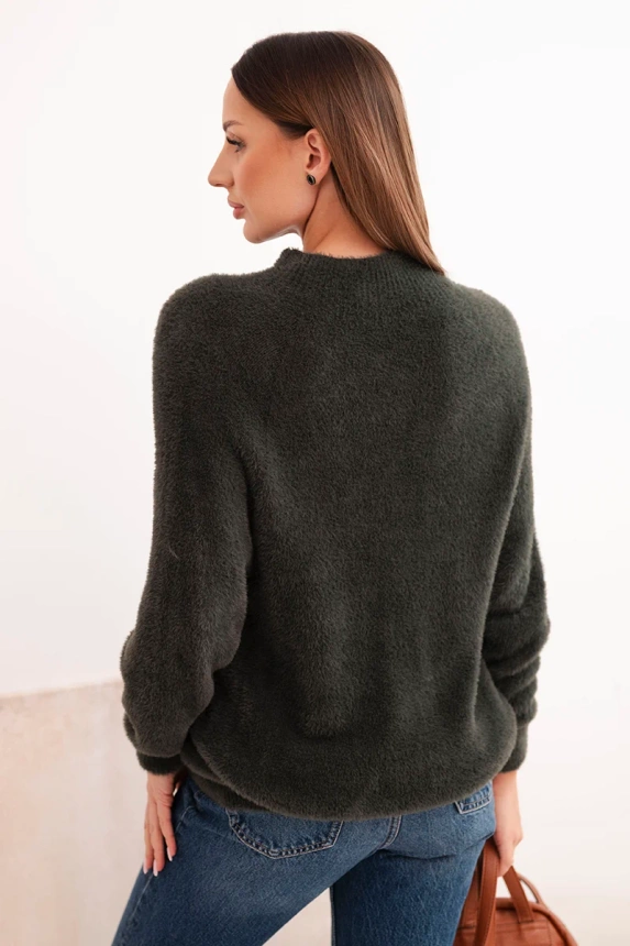 Women's sweater with a soft texture made of wool and long sleeves khaki