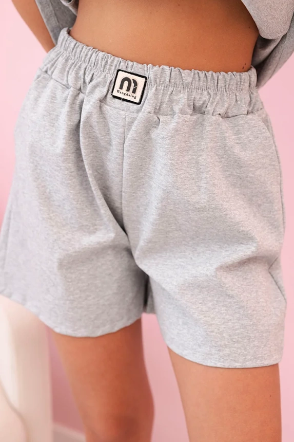 Women's set with a frill – a short-sleeved blouse and shorts with an elastic band Grey melange