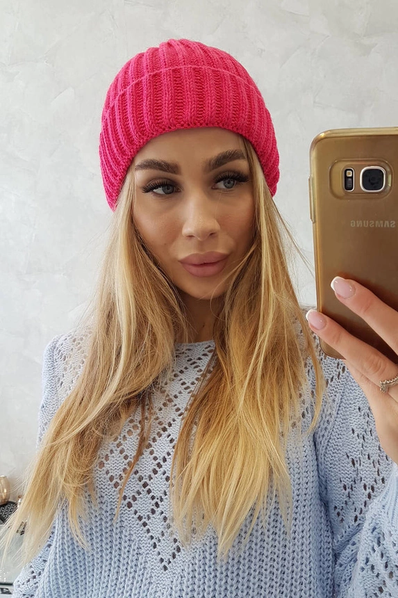 Cap with turn up Magda K293 fuchsia