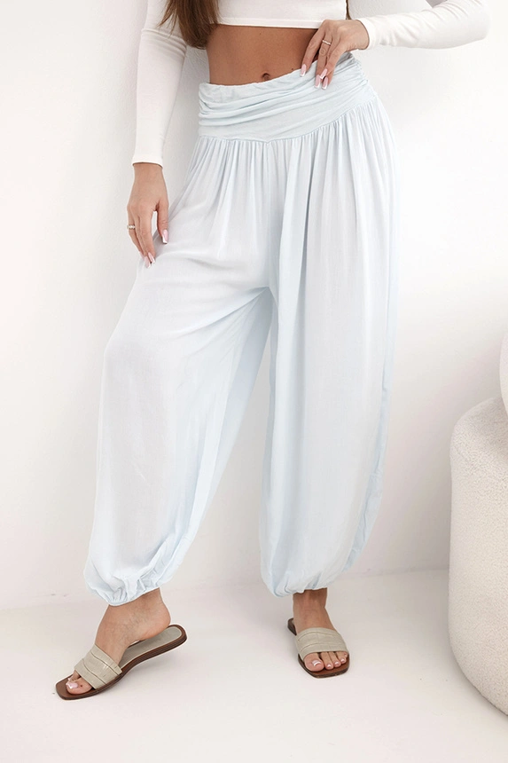 Damenhose aus Viskose mit weitem Bein und Rüschen beige