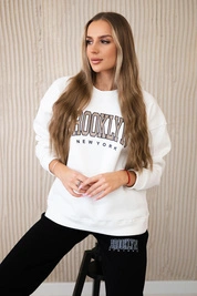 Czarny