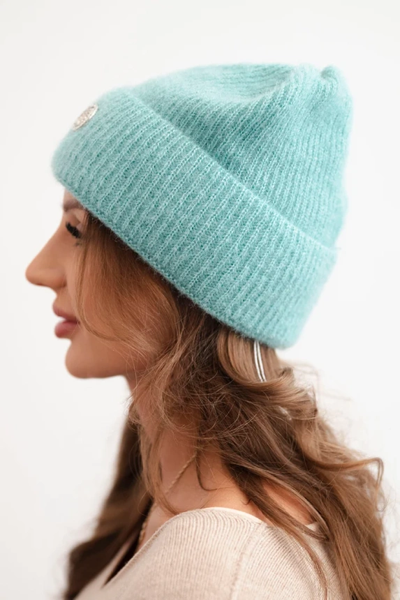 Damen Wintermütze flauschig mit dekorativem Knopf mintgrün