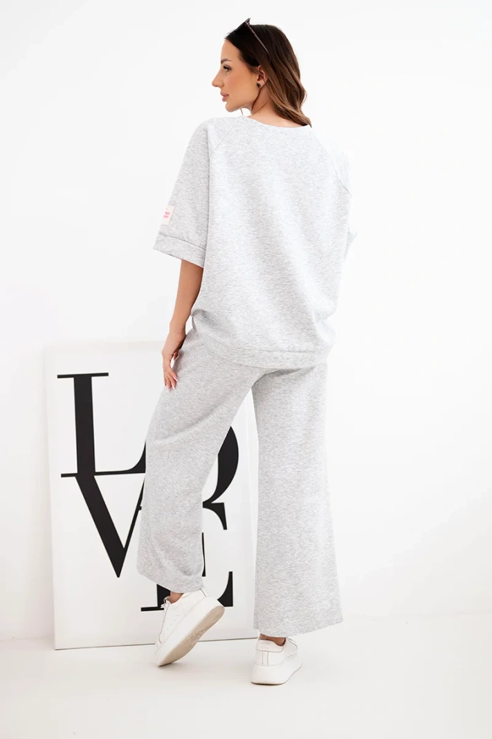 Butterweiches Damen-Set aus Viskose mit Sweatshirt und weiter Hose grau meliert