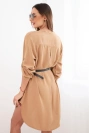Kleid mit längerem Rücken und Gürtel hell camel