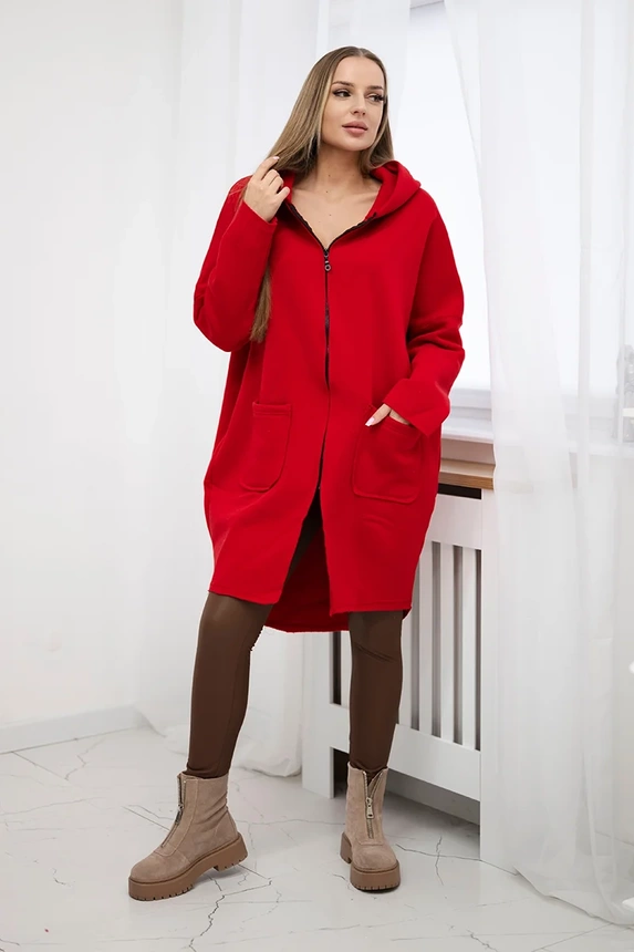 Insulated sweatshirt with a longer back red