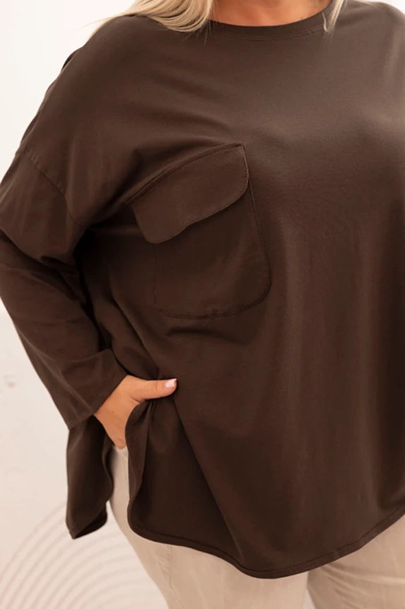 Moteriška Plus Size marškinėliai su kišene ir sukamu rankovėmis ruda