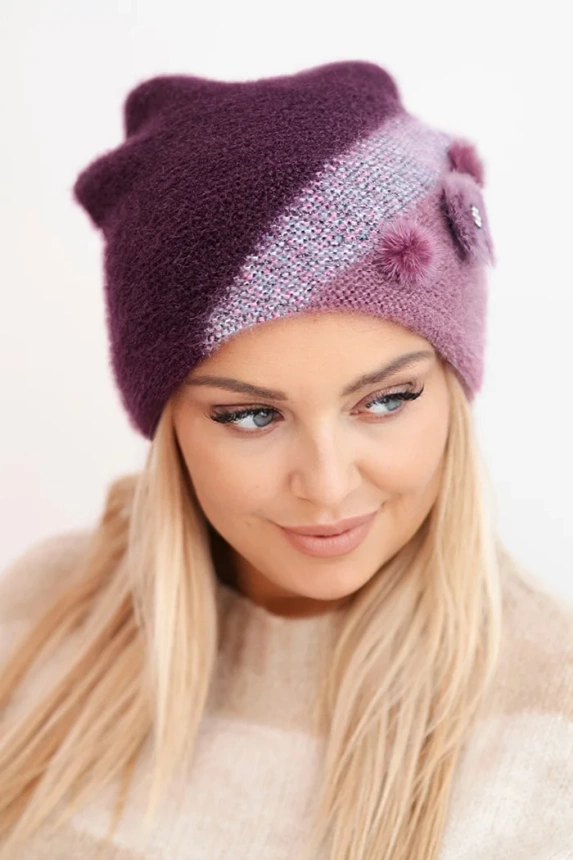 Damenmütze elegant mit pelzverzierten und glitzernden Riemen dunkelviolett