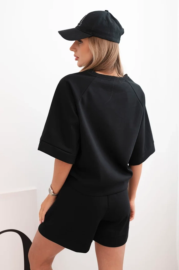 Damen-Butterset mit einer kurzärmeligen Bluse und Shorts mit Gummizug schwarz