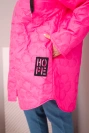 Dámská bunda Plus Size prošívaná s kapucí a nápisem HOPE růžový neon