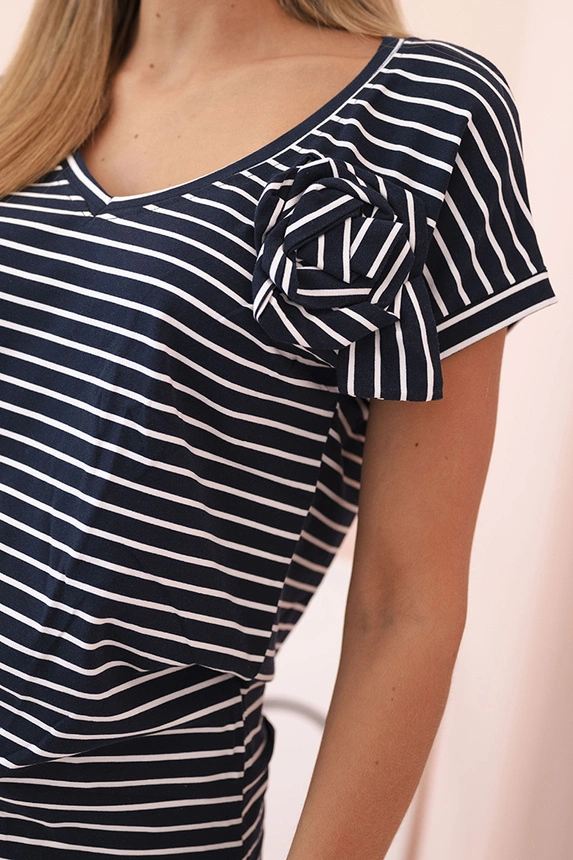 Women's cotton tank top with V-neck white