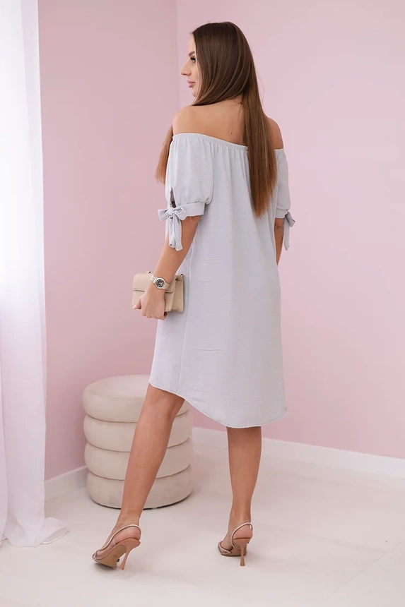 Dress tied on the sleeves grey