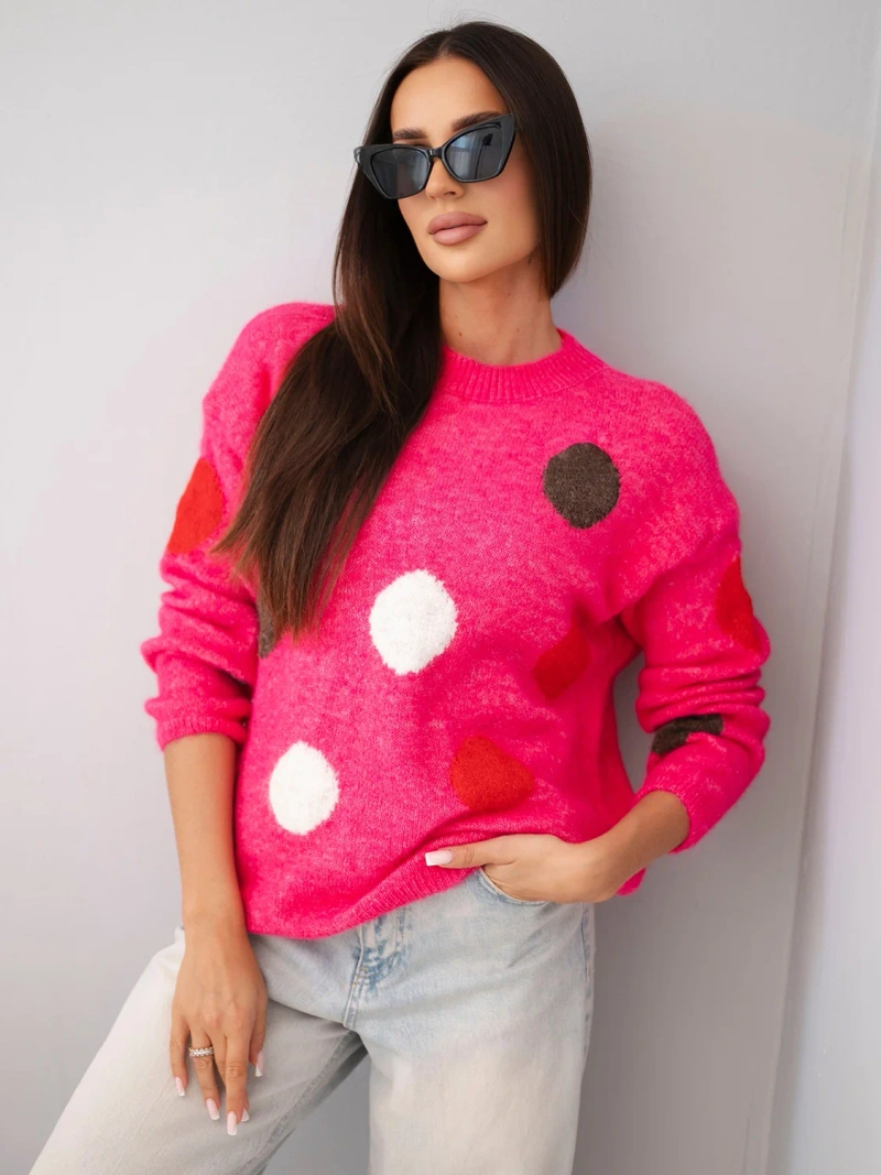 Women's sweater with colorful polka dots and a round neckline pink