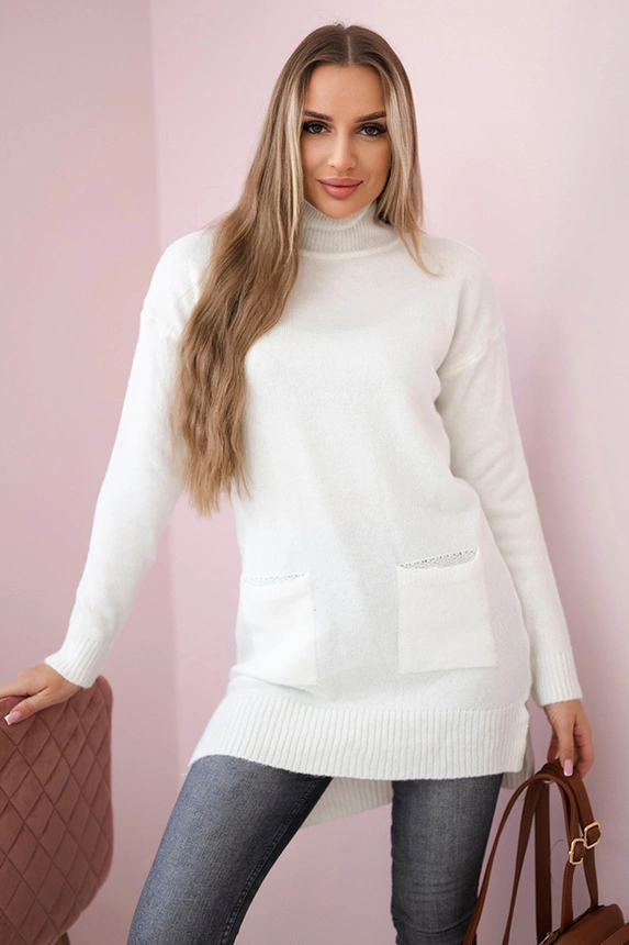 Pullover mit ecrufarbenem Kragen