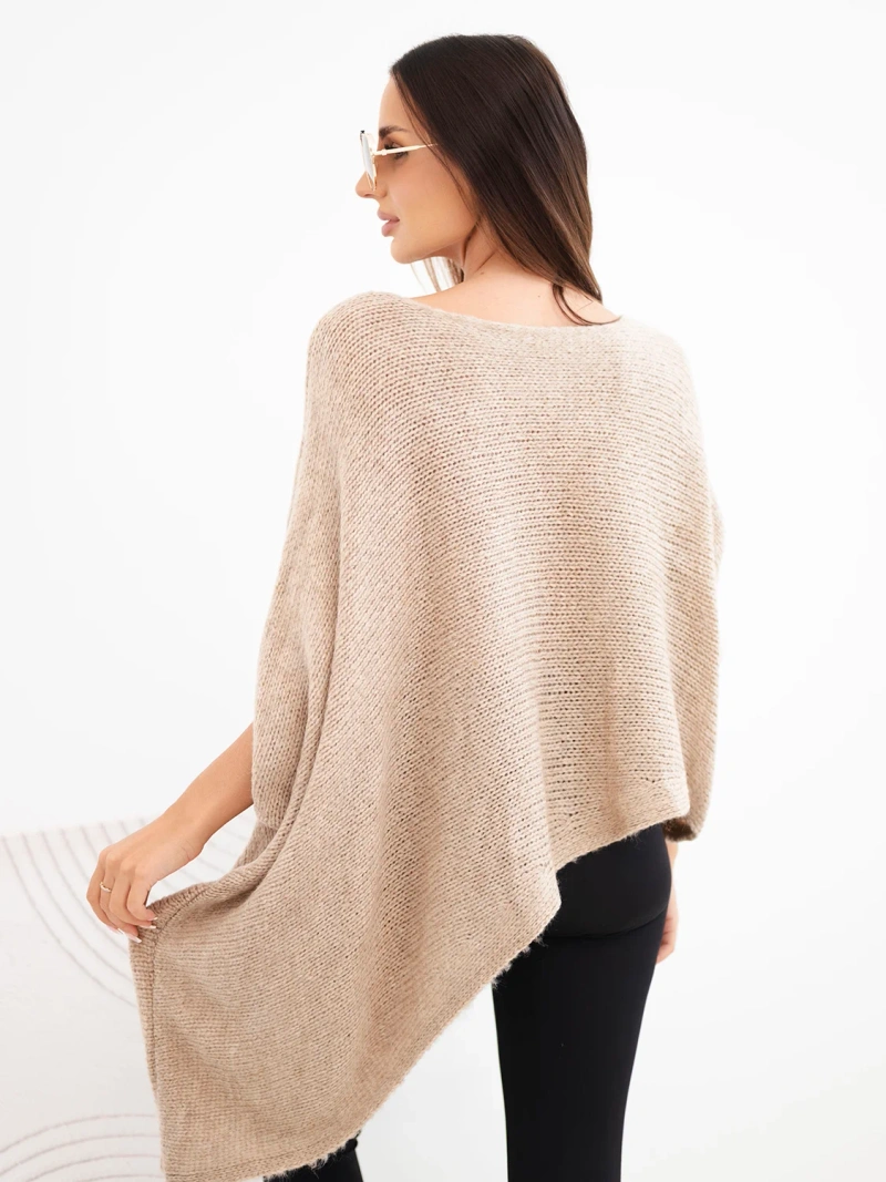 Damenpullover Poncho mit Mohair asymmetrisch mit weitem Ausschnitt camelowy