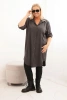 Dámska košulová sukňa Plus Size s dlhším zadným dielom a vyhrnutým rukávom grafitová