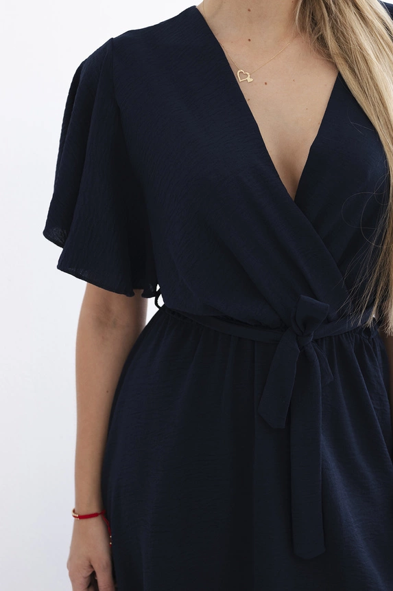 Kleid mit geschichtetem Ausschnitt marineblau