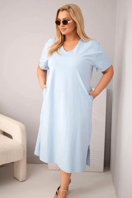 Sukienka damska Plus Size bawełniana z dekoltem w serek niebieska
