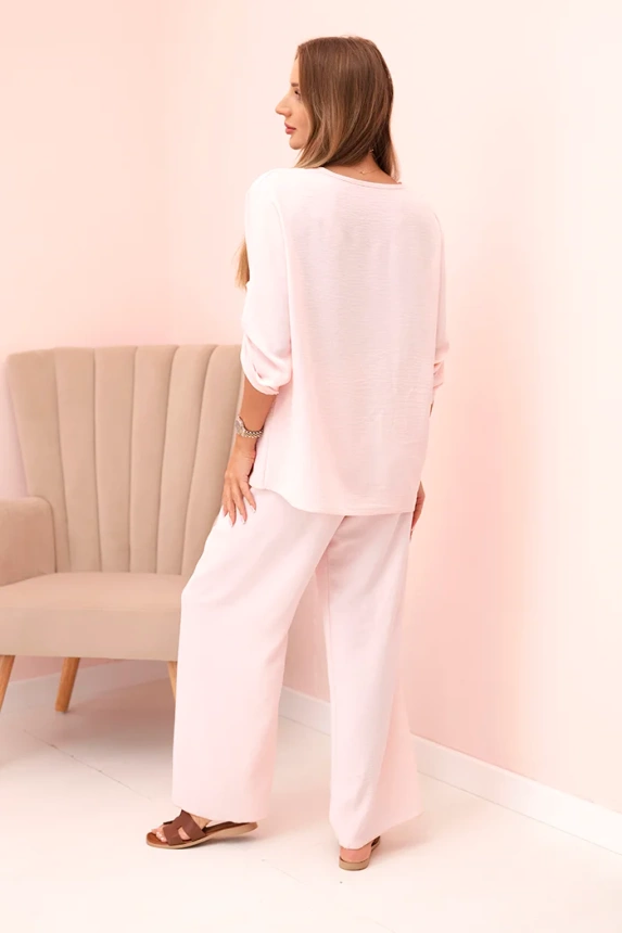 Damen-Set mit einer Bluse mit Halskette und einer weiten Hose puderrosa
