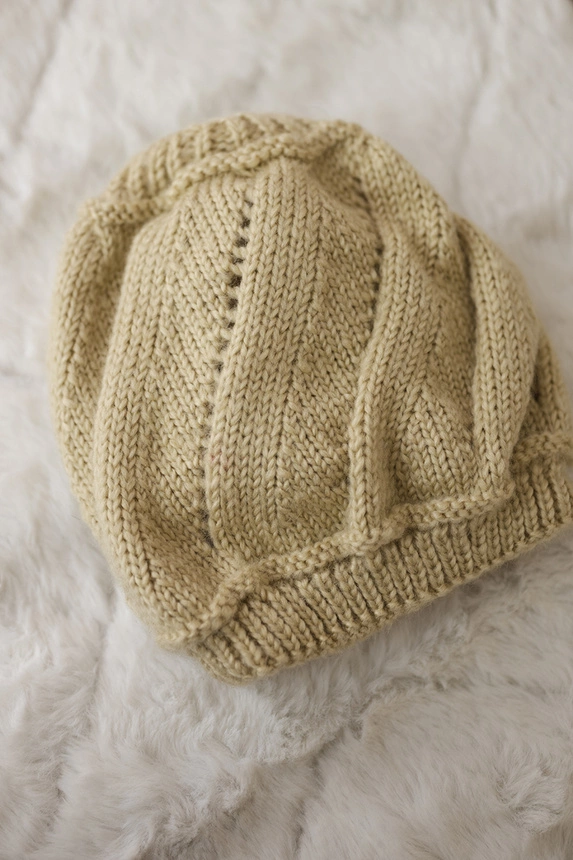 Women's cap Klarysa K393 beige