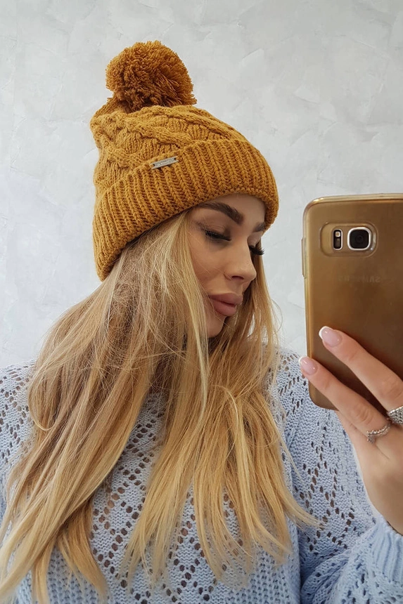 Čapica s fleece Wanda K281 horčica