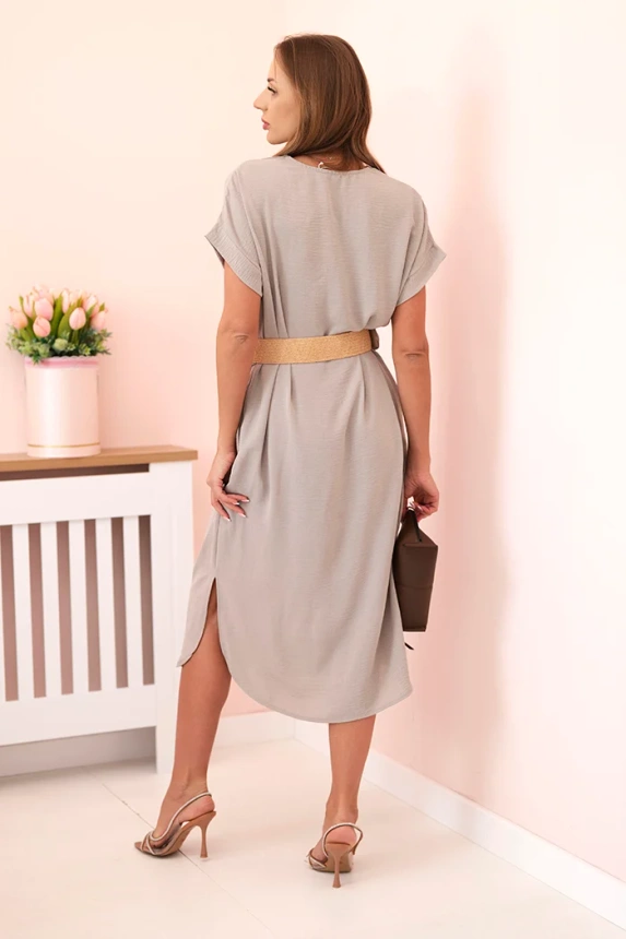 Kleid mit dekorativem Gürtel cappuccino