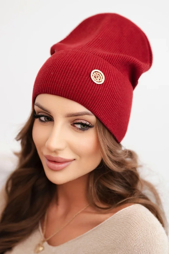 Women's ribbed cap made of modal and viscose with a decorative button burgundy