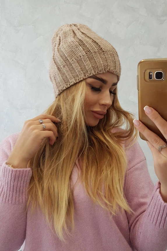 Čapica s fleece Ida K320 tmavo béžová