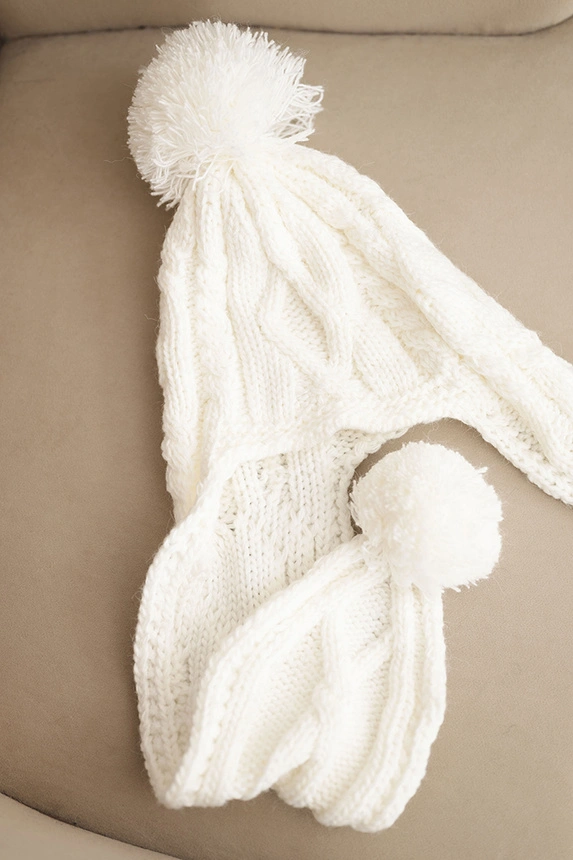 Women's winter wool hat with pom-poms and extended sides K448 white