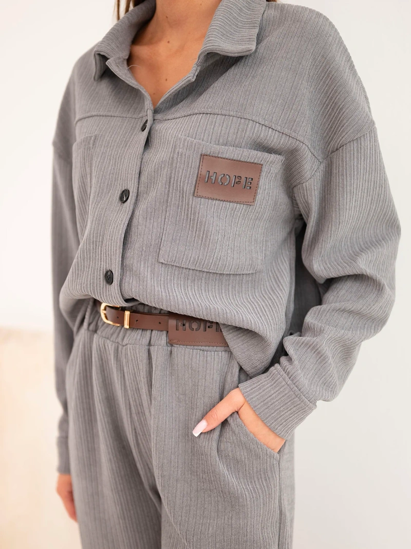 Damen-Set aus Viskose Cord mit Jacke und Hose mit Gürtel grafitowy