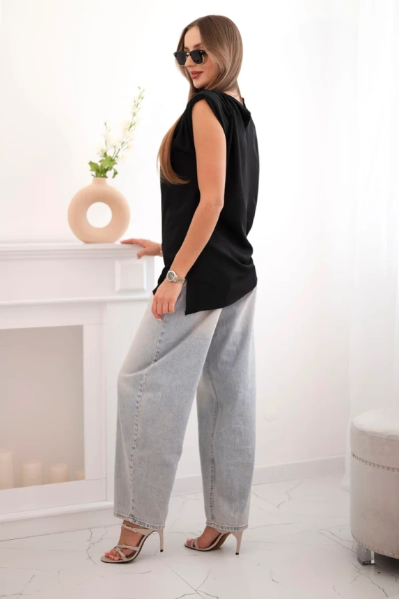 Elegantní dámská halenka s volánky a asymetrickým střihem černý