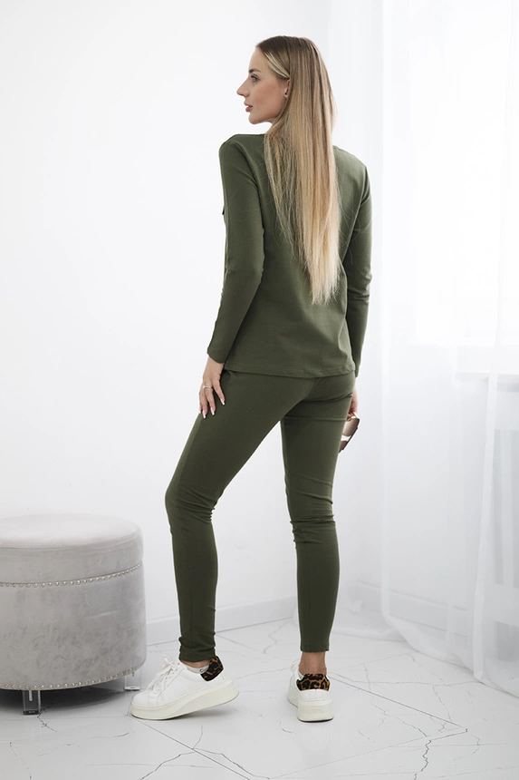 Set with a neckline with press studs khaki