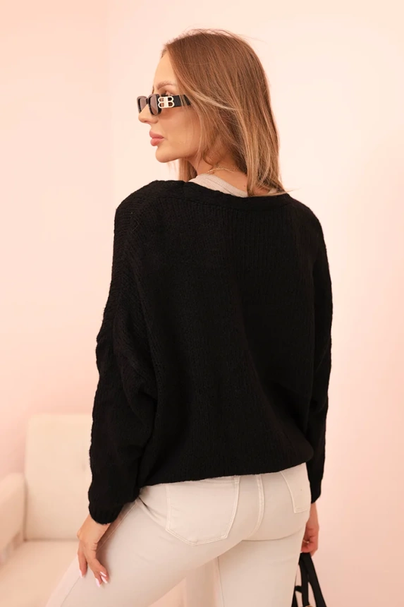 Women's sweater with a V-neck and buttons black