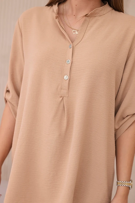 Blouse with a longer back Camel