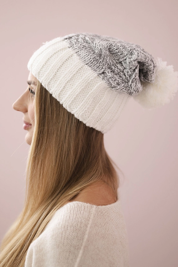 Cap with fleece Paryż K213 white + gray