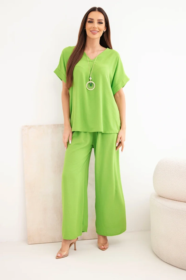 Set with necklace blouse + pants bright green