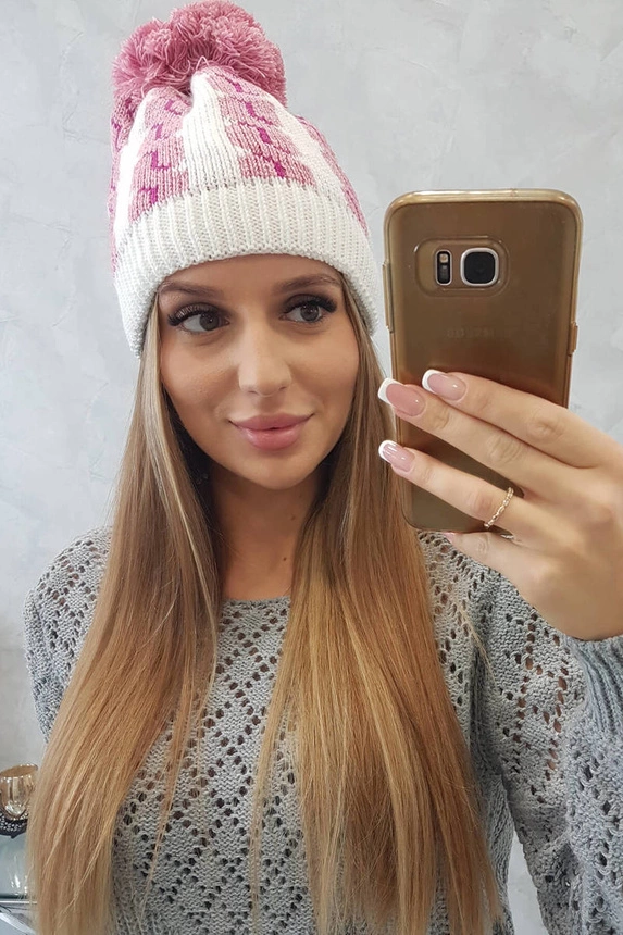Moteriška kepurė su pomponu Rozalia K323 šviesiai rožinė+balta