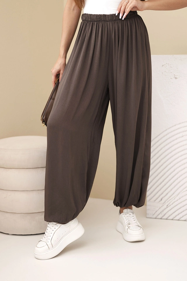 Women's viscose trousers with loose leg brown