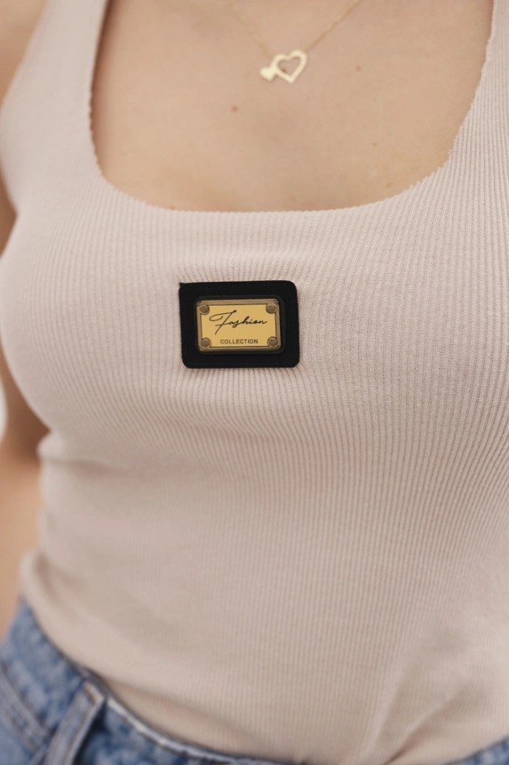 Gerippte Bluse mit Bling beige