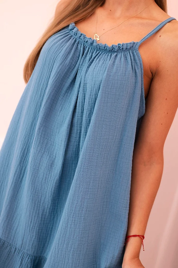 Damenkleid aus Musselin mit Trägern und Rüschen denim