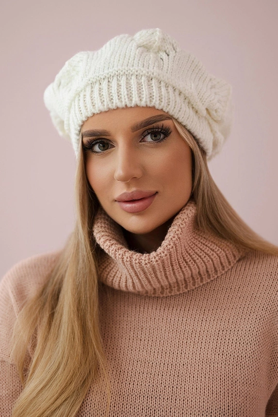 Dámska čiapka Sofia K369 ecru