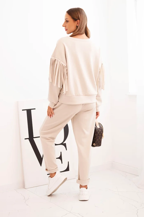 Ladies' butter set with fringes on the sleeves beige