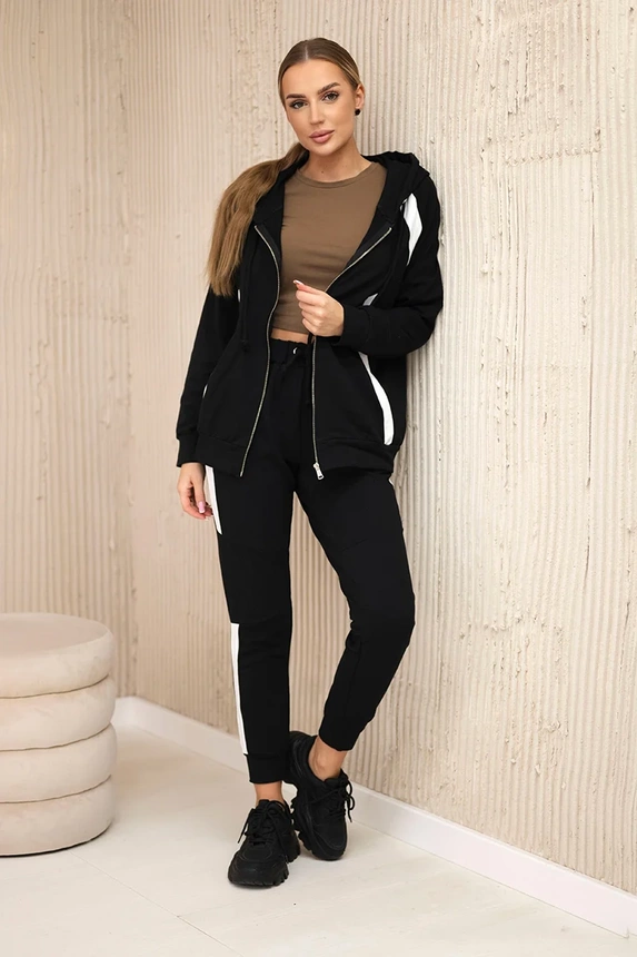 Športová súprava s pruhmi čierna