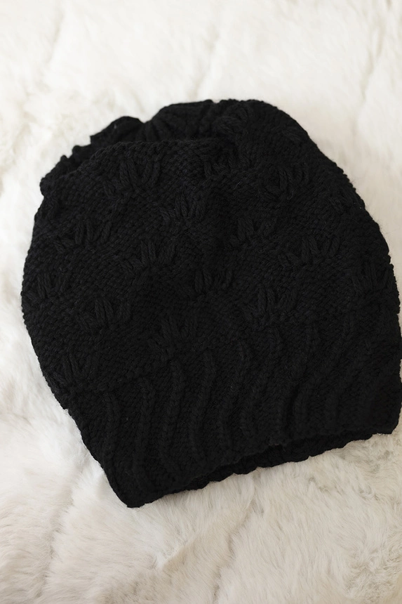 Women's cap Dagmara K332 black