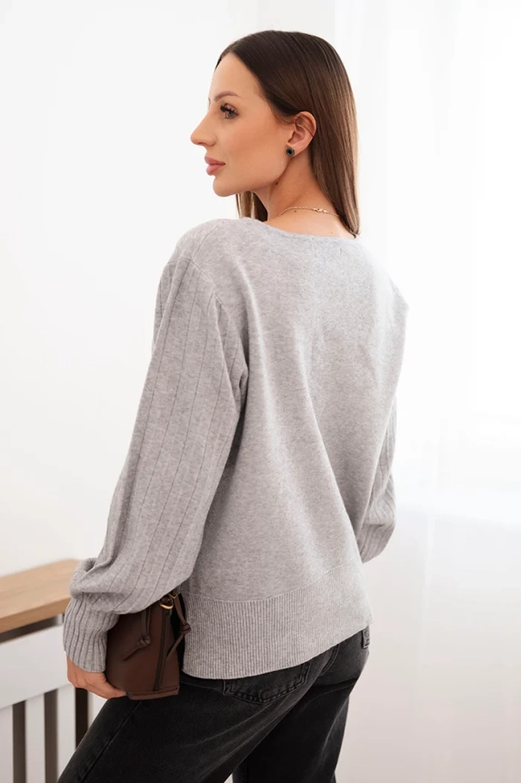 Women's viscose sweater with long sleeves and side slits gray