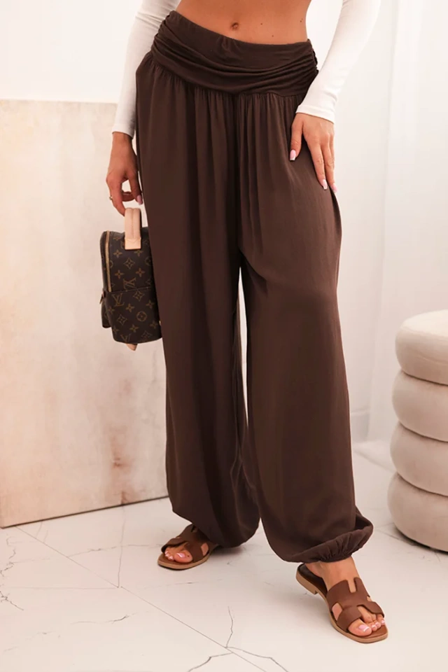 Women's viscose trousers with wide leg and ruffles brown